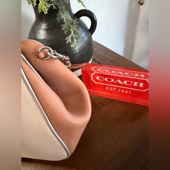 Coach X NASA 1941 Space Rocket Kisslock Frame Bag - Picture 6 of 13